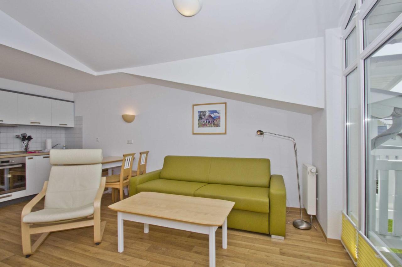 Mit Meerblick Und Balkon, Gratis Nutzung Vom Ahoi Erlebnisbad Und Sauna In Sellin - Meeresblick Fewo 17 Goehren  Eksteriør bilde